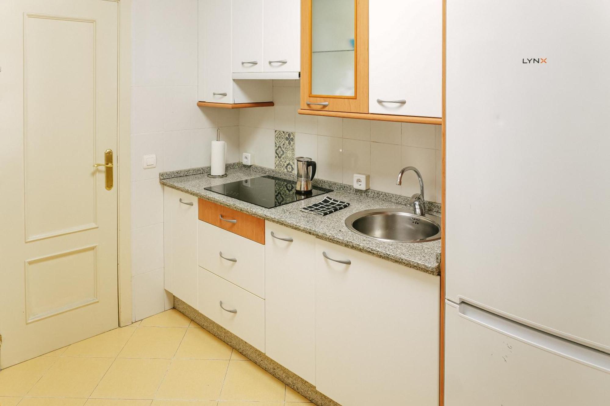 Apartment Plaza Mayor Humedo Con Parking Incluido